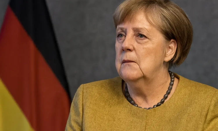 Angela Merkel en de schaduw van het verleden